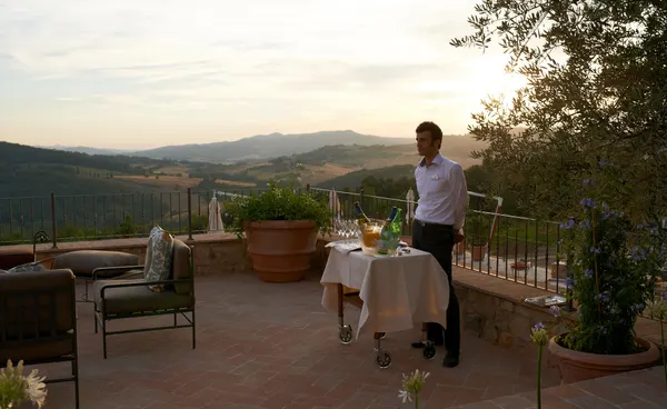Castello Di Casole, Welcome
