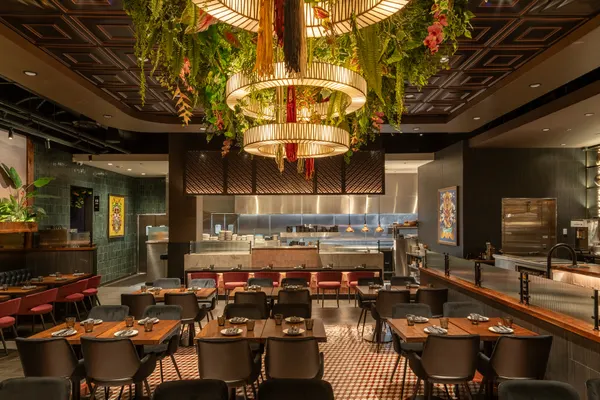 Limon-Interior-Dining