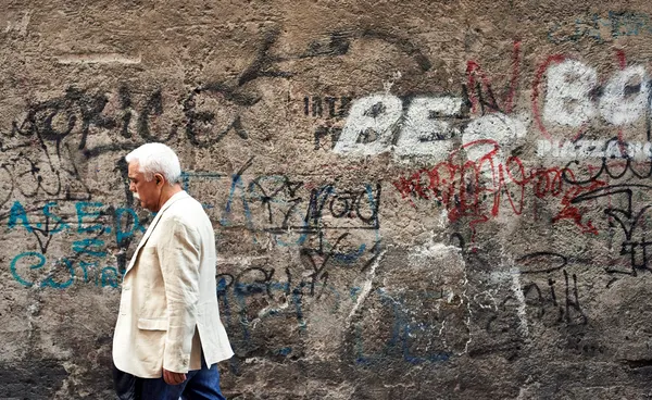 Naples, Grafitti
